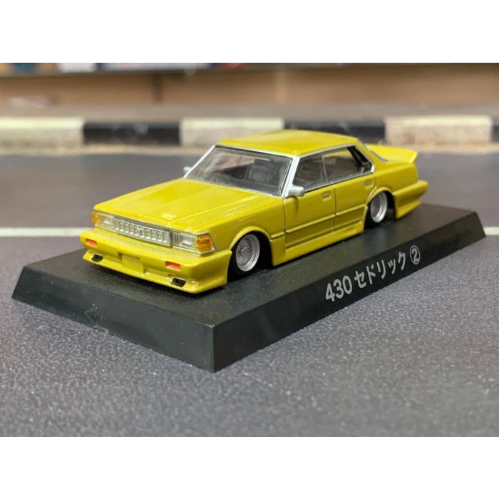 Aoshima 1/64 Liberty Walk Vol 9 Nissan 430 Cedric Kuning