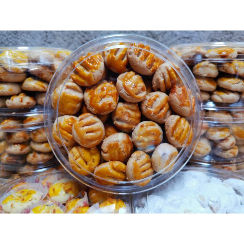 

Kue Kacang