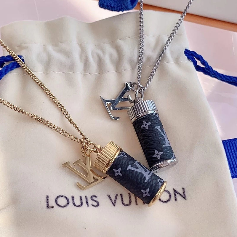 Baja Titanium Botol Parfum Kalung Jepang dan Korea Liontin
