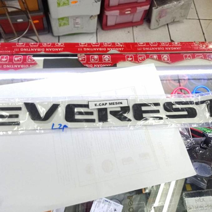 emblem ford everest kap mesin