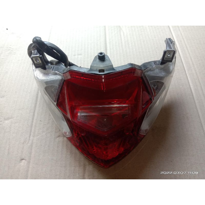 stoplamp lampu belakang beat fi
