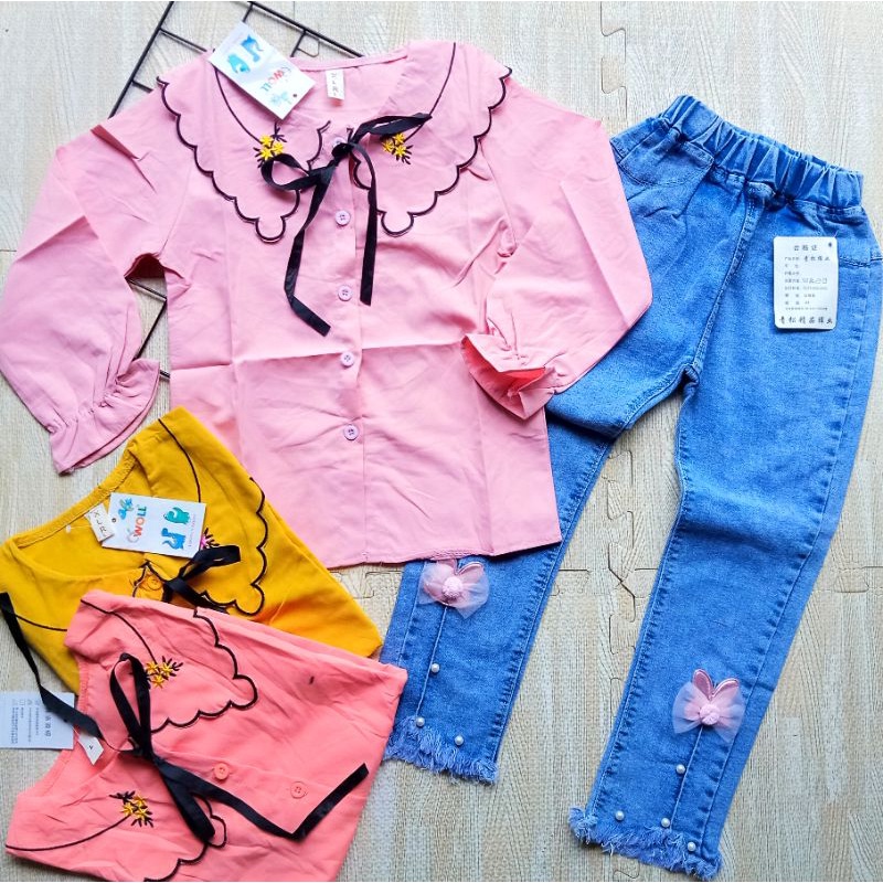 SETELAN CELANA JEANS ANAK PEREMPUAN IMPORT 4-8 TAHUN LENGAN PENDEK / SETELAN ANAK CEWEK IMPORT KOREAN STYLE CELANA JEANS CUTBRAY MUTIARA + BLOUSE PITA