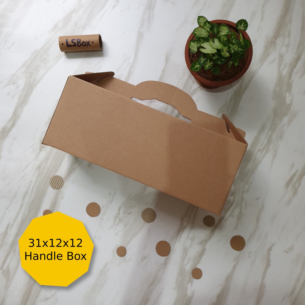 

Kotak Kardus Murah 31x12x12 Handle Box - Kardus Box Jinjing Murah Packaging Olshop Parsel Hampers