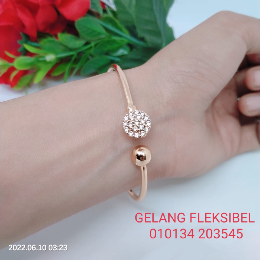 Gelang Tangan Fleksibel Bangle Wanita Titanium Xuping Perhiasan Aksesoris Fashion Lapis Emas Anti Karat