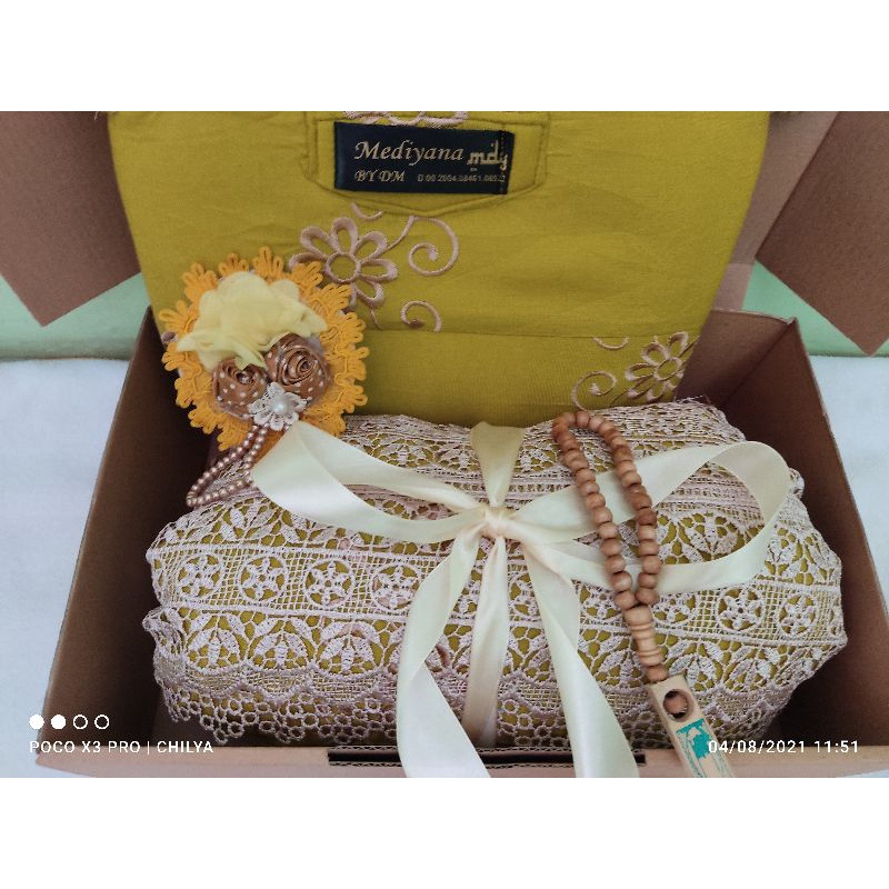 

hampers mukena