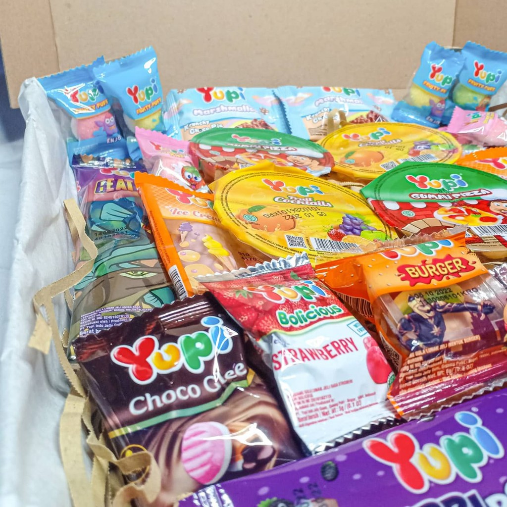 Gummy Box/Gift Box/Snack Box/ Yupi Box/HAMPERS dari bebeb
