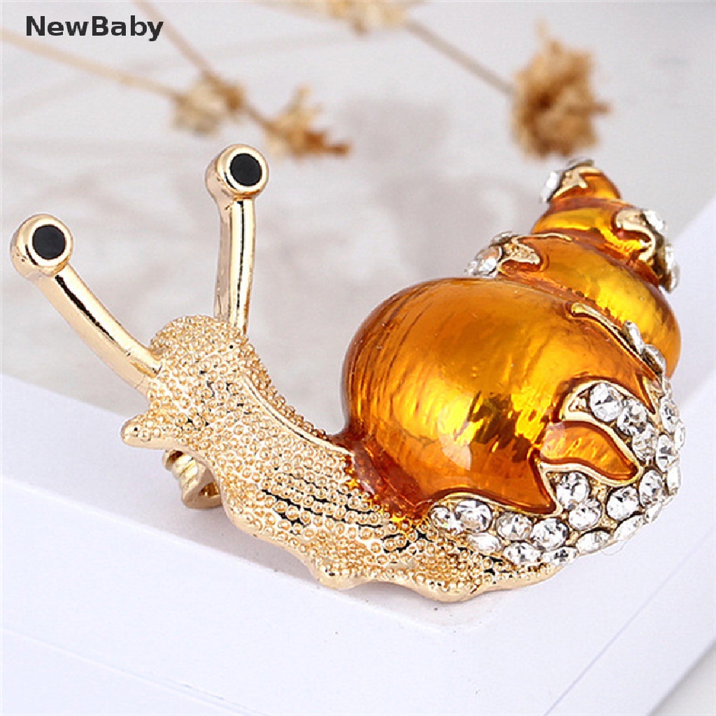 Bros Pin Enamel Bentuk Siput Hias Kristal Berlian Imitasi Untuk Hadiah / Perhiasan Wanita