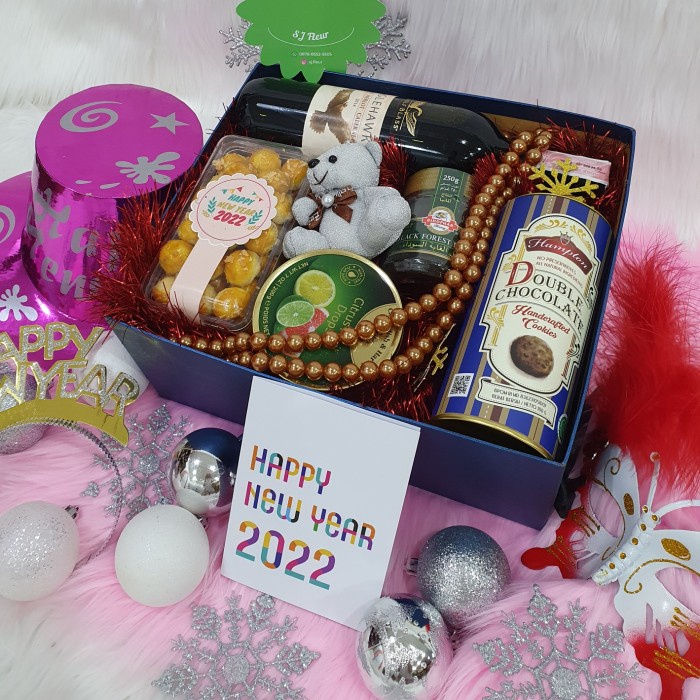 

Paket hampers tahun baru happy new year parcel wine hadiah 35