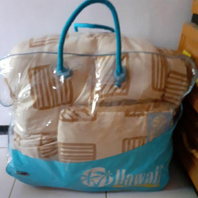 Bedcover Hawaii Semua Motif By Request. Lengkap Dengan Sprei.