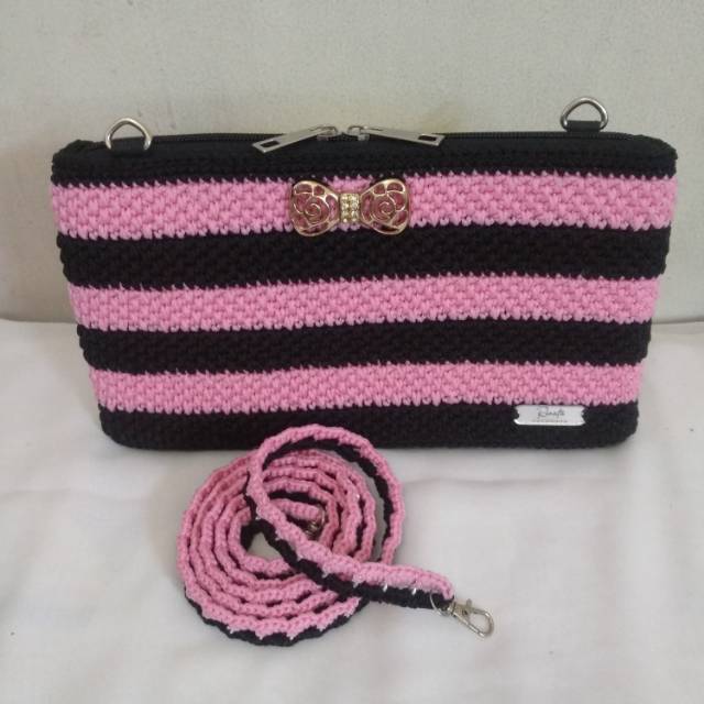 Tas pesta rajut