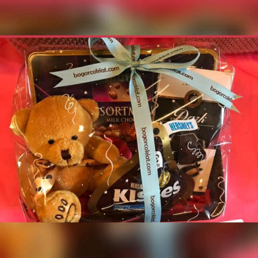 

Jual Parcel valentine teddy coklat Diskon