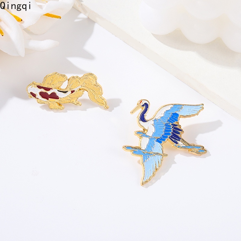 Whale Bros Pin Enamel Bentuk Ikan Paus Bahan Metal Untuk Hadiah