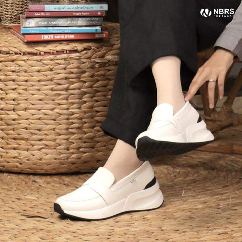SEPATU WANITA MINA SHOES NBRS