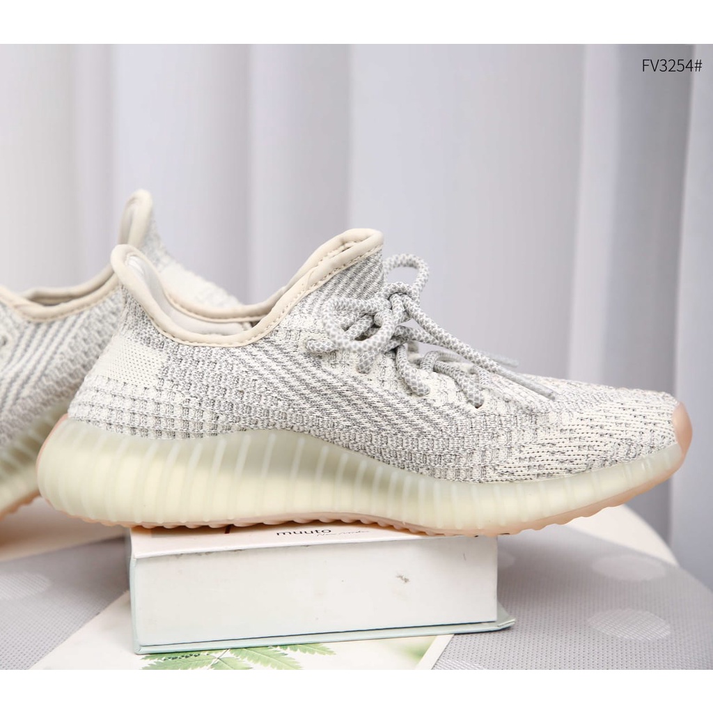 Ads Yeezy Boots 350 V2 Lundmark  (Reflective) Women FV3254