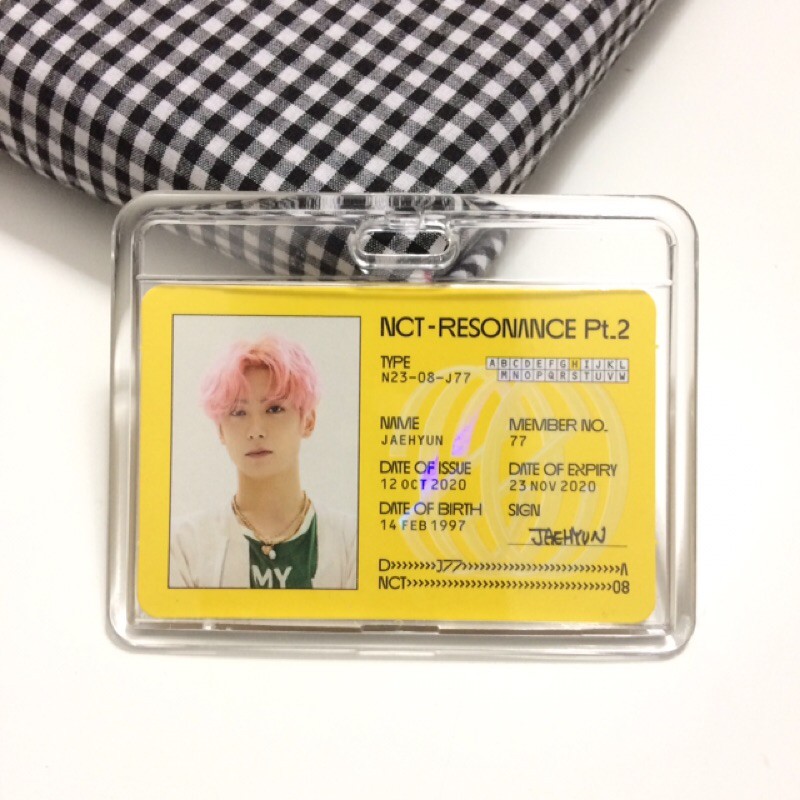 ACRYLIC HOLDER TOPLOADER PHOTOCARD PC KPOP MERK BANTEX READY STOCK TEMPAT PC BENING ID CARD KEJEA PR