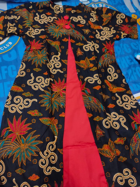 Batik Couple Dan Anak Mawar Daun