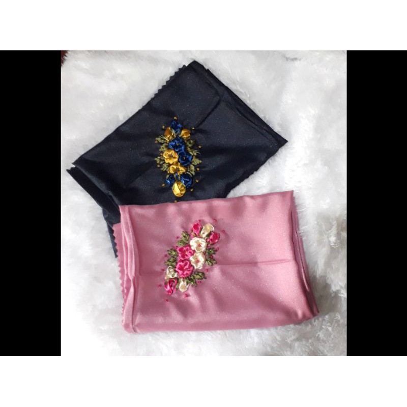 jilbab  segi empat sulam pita
