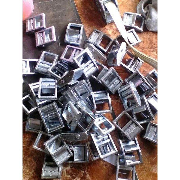 

Paling Laris Gesper,Besi Perekat/Penjepit Tali Webbing,Besi Pengaman ( Real Picture)