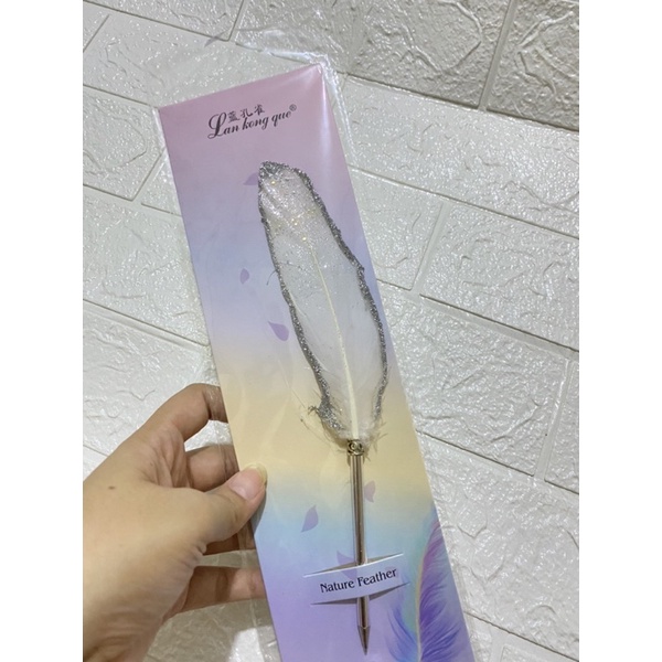 

PULPEN BULU GLITER PUTIH