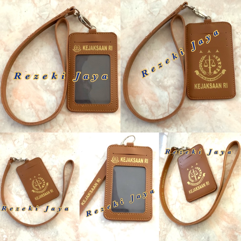 

NAME TAG ID CARD KULIT TALI COKELAT LOGO KEJAKSAAN RI KUALITAS PREMIUM PROMO TERMURAH