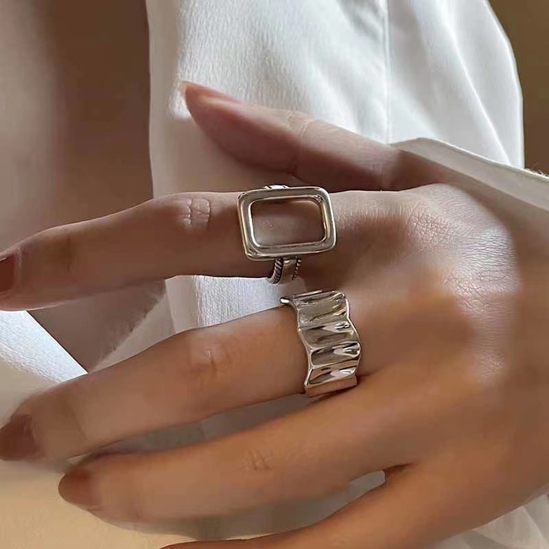 YEEZII Set Cincin Model Terbuka Bentuk Kotak Geometris Gelombang Tidak Teratur Warna Silver Dapat Disesuaikan Untuk Wanita