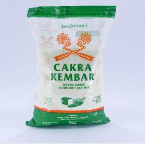 

Tepung Terigu Cakra Kembar Kemasan Bening 1 kg