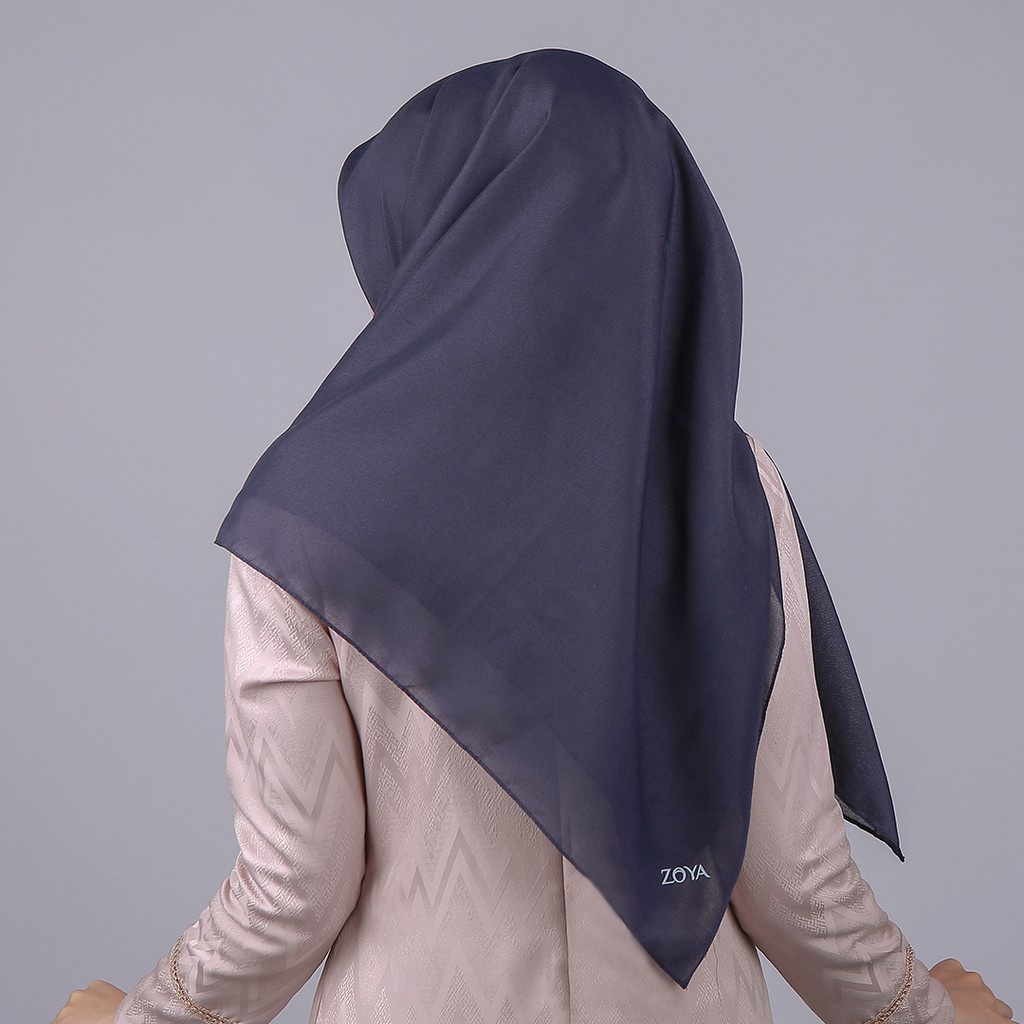 Zoya Scarf Kerudung Jumbo 130cm x 130cm Aisha Plain