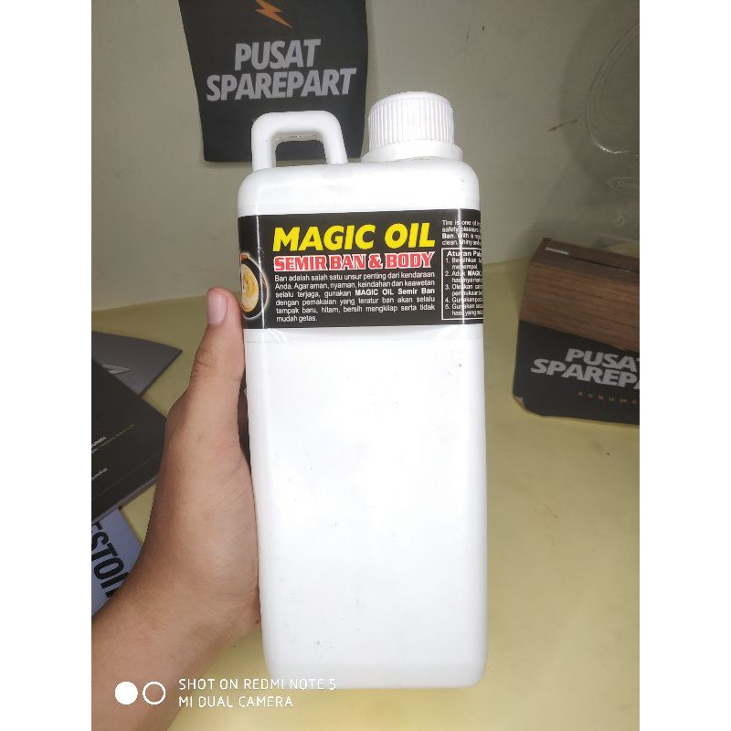 SEMIR BAN DAN BODY MOBIL PENGKILAP DASHBOARD MOBIL PENGKILAP MOTOR UNIVERSAL