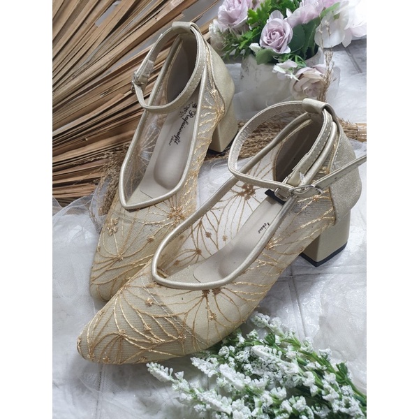 sepatu vinea gold tali 5cm tahu