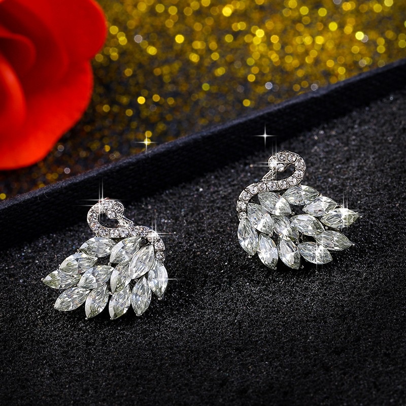 S925 sterling silver jarum gaya Korea elegan black swan stud anting-anting untuk wanita lucu kepriba