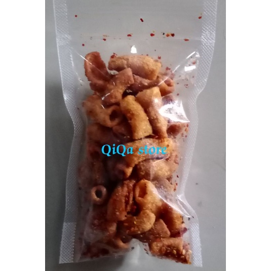 

Keripik Makroni QiQa Pedas