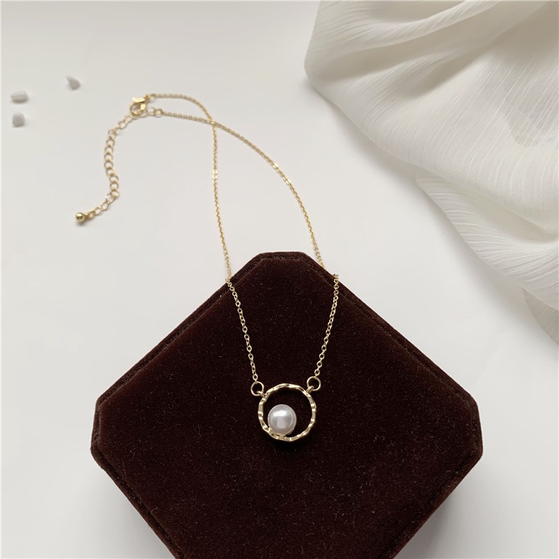 Kalung Mutiara Desain Minimalis