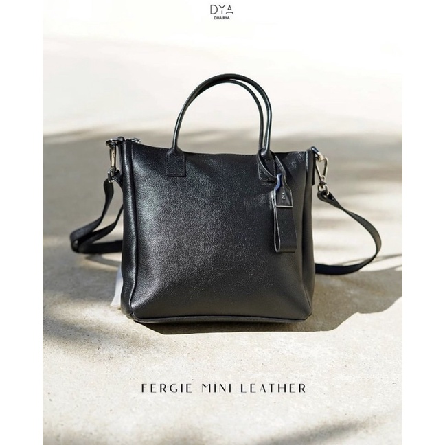 (Preloved) Fergie Mini Leather Black Dhairyaid