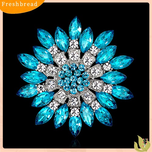 [ TERLARIS]Women Fashion Flower Brooch Crystal Rhinestone Jewelry for Wedding Party Gift