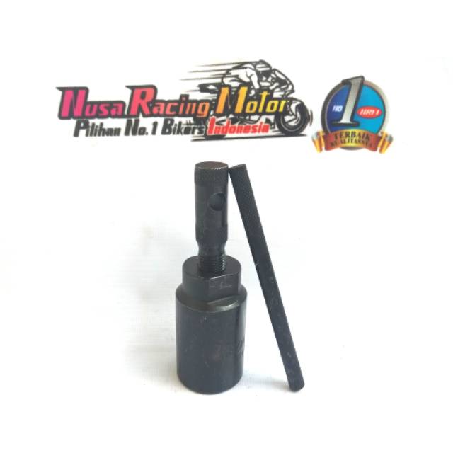 TRAKER MAGNIT KARISMA