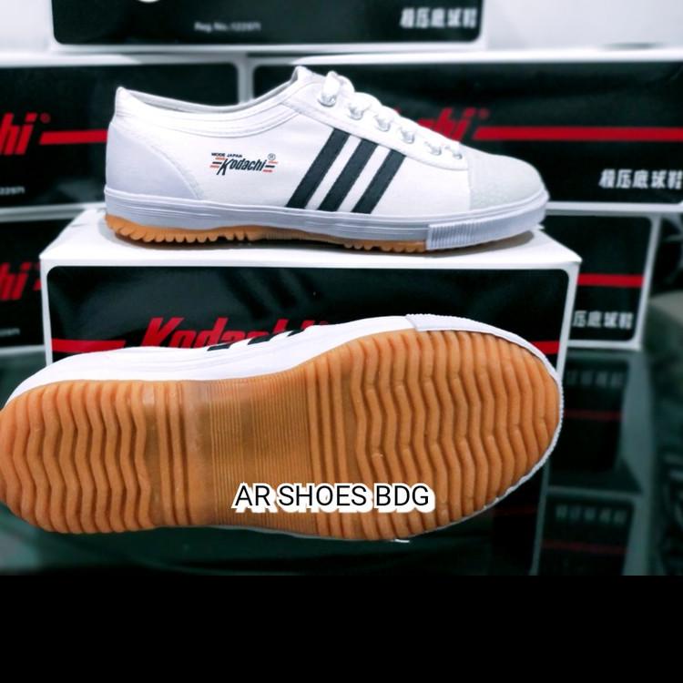 SEPATU KODACI 8111 PUTIH HITAM / SEPATU CAPUNG /SEPATU KODACI /SEPATU OLAHRAGA KODACHI /SEPATU PRIA