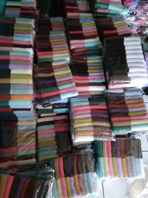 CIPUT BANDANA RAJUT NYAMAN 2WARNA  (SATUAN/PCS )