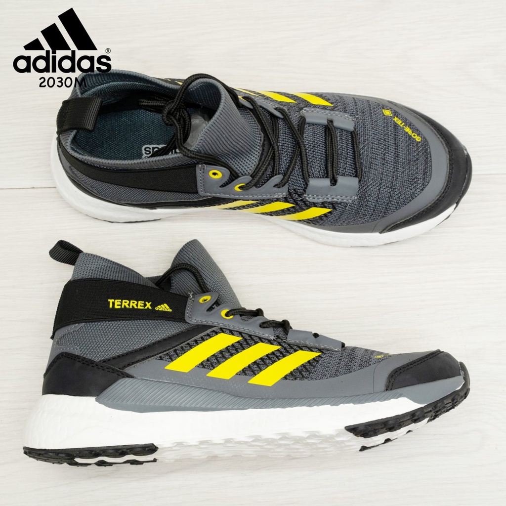 SEPATU COWOK 2030M