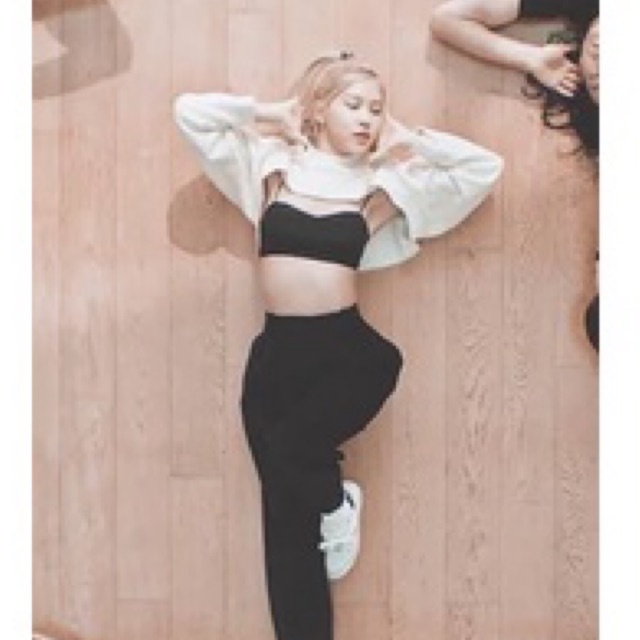 (Catcheonnistyle) BAJU ROSE SET ON THE GROUND - BLACKPINK FASHION OUTFIT ° BAJU ROSE LISA JISOO JENN