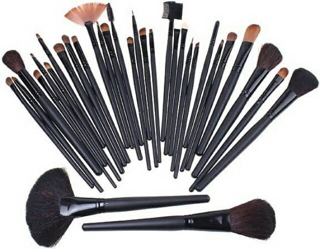 Professional Cosmetic Make Up Brush 32 Set with Case / Kuas Make Up