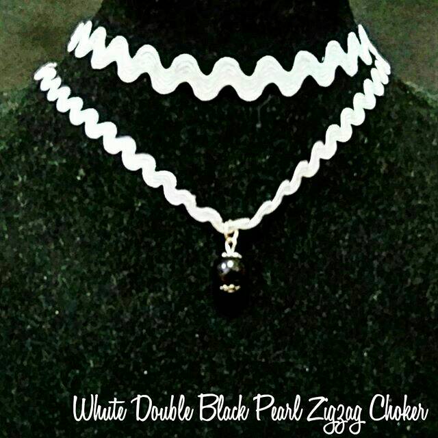 White Double Black Pearl Zigzag Choker Necklace | Kalung Handmade Premium Collection