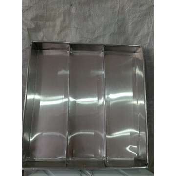 

Loyang Spiku Kecil 25 X 25 X 3 CM