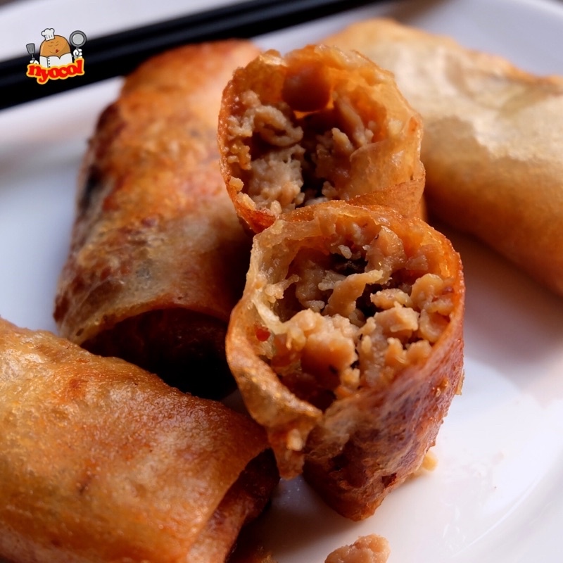 

SPRING ROLL ISI AYAM JAMUR 10 PCS