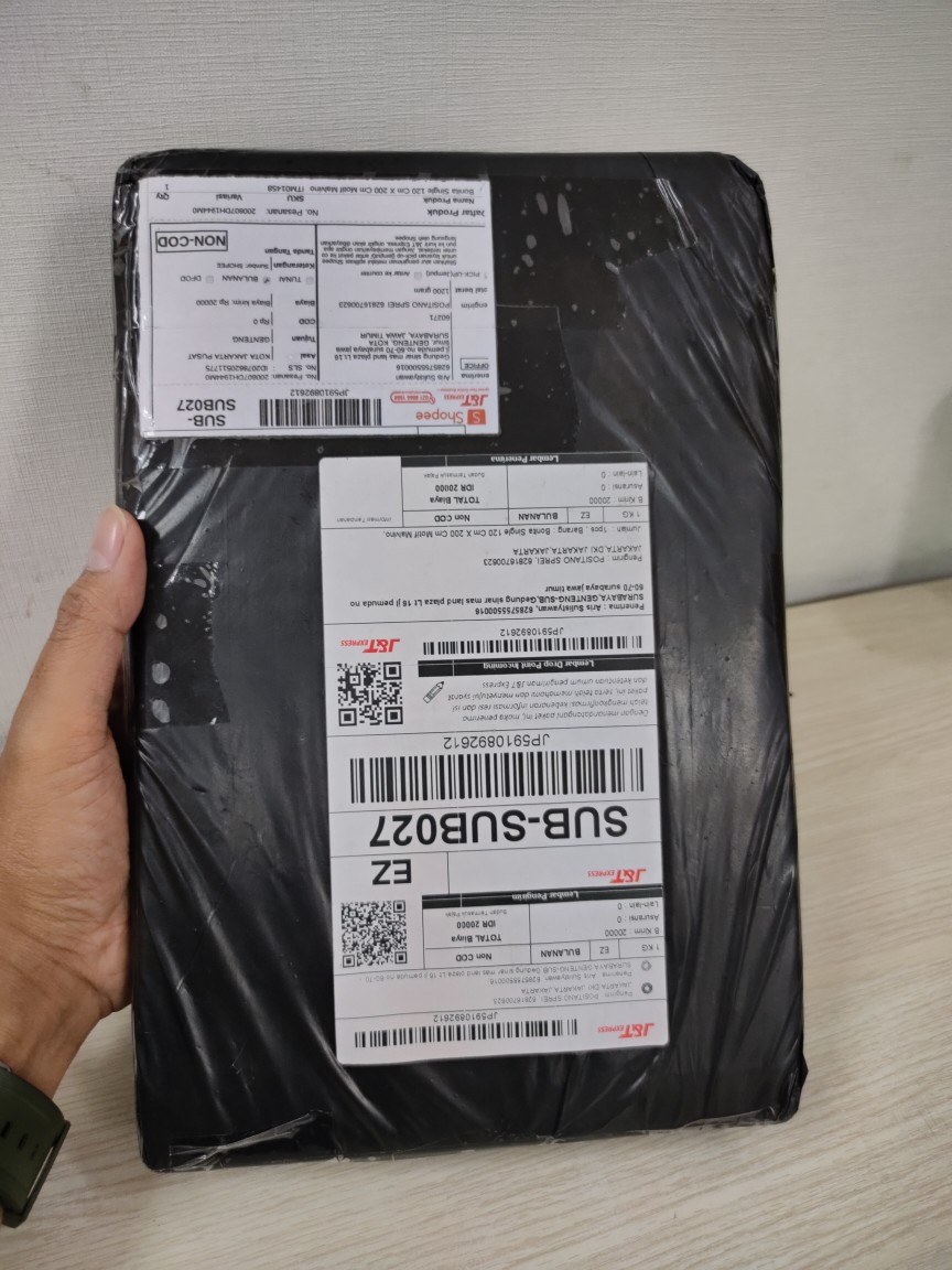 Sprei Bonita Single 120 Cm X 200 Cm Corak Malvino