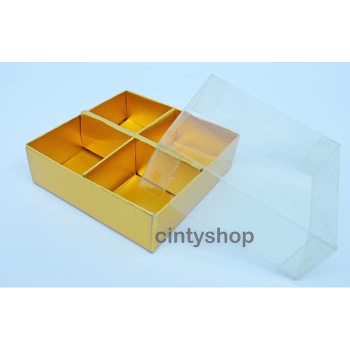 

Box Mika Sekat Emas / Box Praline / Box Coklat Sekat 4 (Isi 10 Pcs)