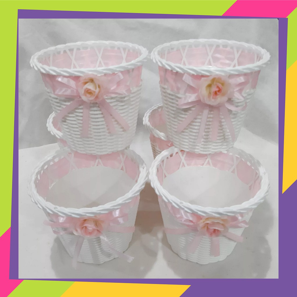 148 [Grosir] Pot bunga plastik motif rotan pita pink / Pot bunga tanaman Artificial 8819