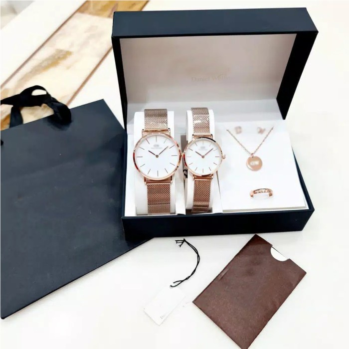 

Jam Tangan Couple Rantai Pasir 1908W Analog Set (Box, Acc, Paperbag) - Rosegold Putih
