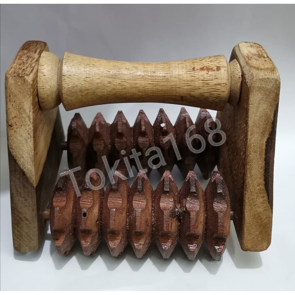 Alat Pijat Tradisional Roll Tangan Kayu Serbaguna