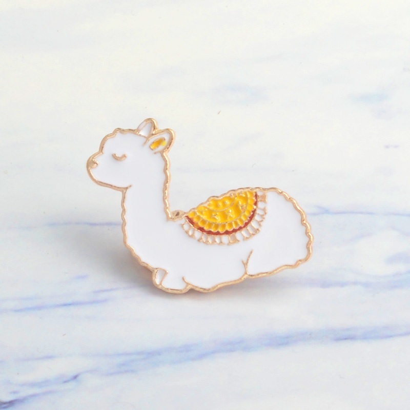 Bros Pin Enamel Bentuk Kartun Hewan Alpaca Bahan Metal Untuk Pria / Wanita