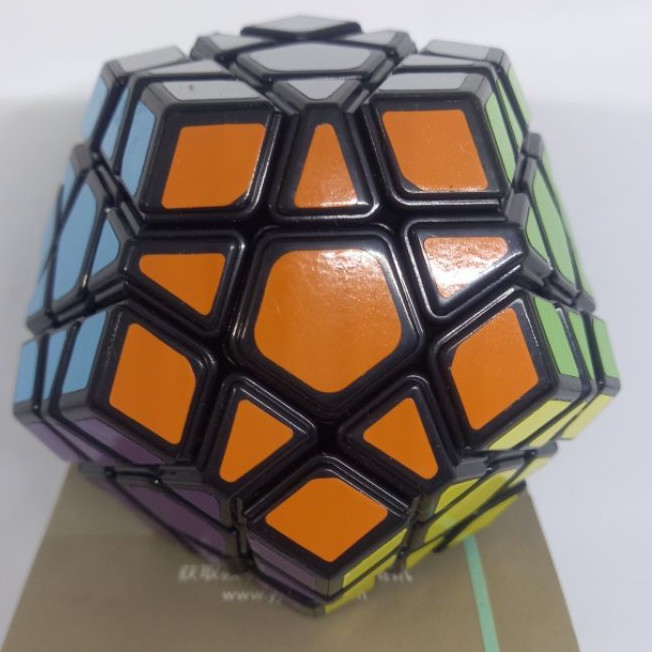 RUBIK MEGAMINX 3x3 ORIGINAL RUBIKS 3 3 GAN BLACK BASE YONGJUN BLACKBASE MAINAN EDUKASI ANAK MURAH
